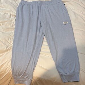 Peloton x Lululemon. Collab. Cargo jogger